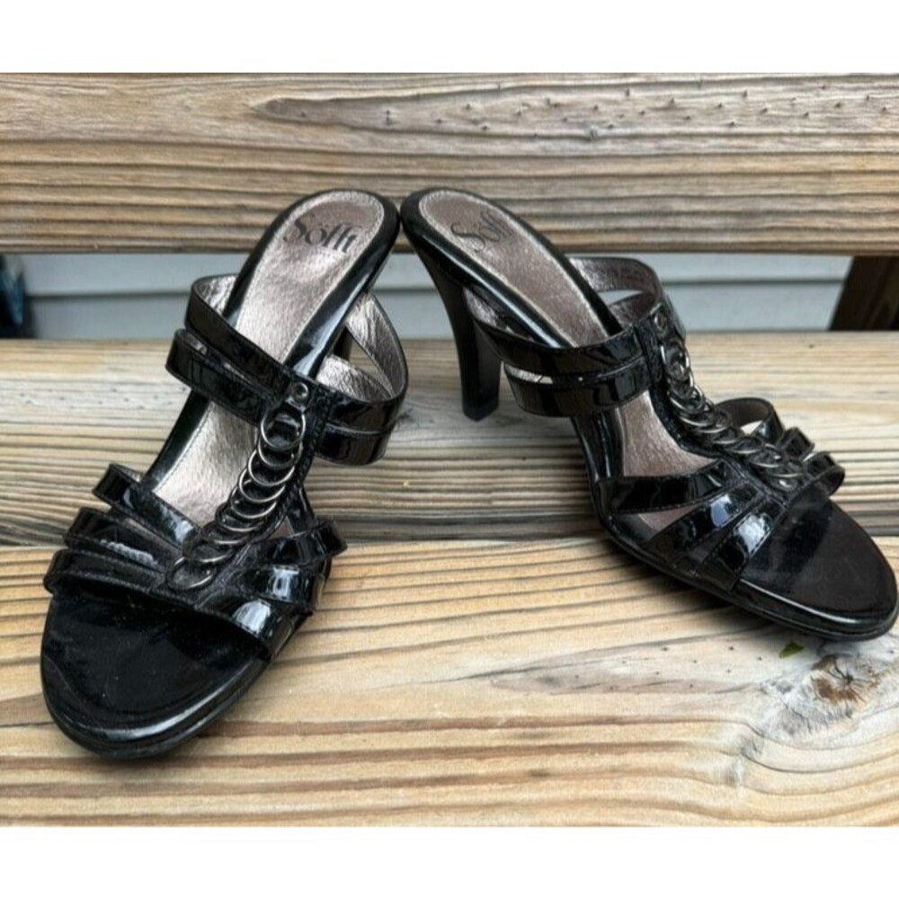 Sofft Black Patent Leather Strappy Heeled Sandals Metallic Ring Detail Size 7.5M